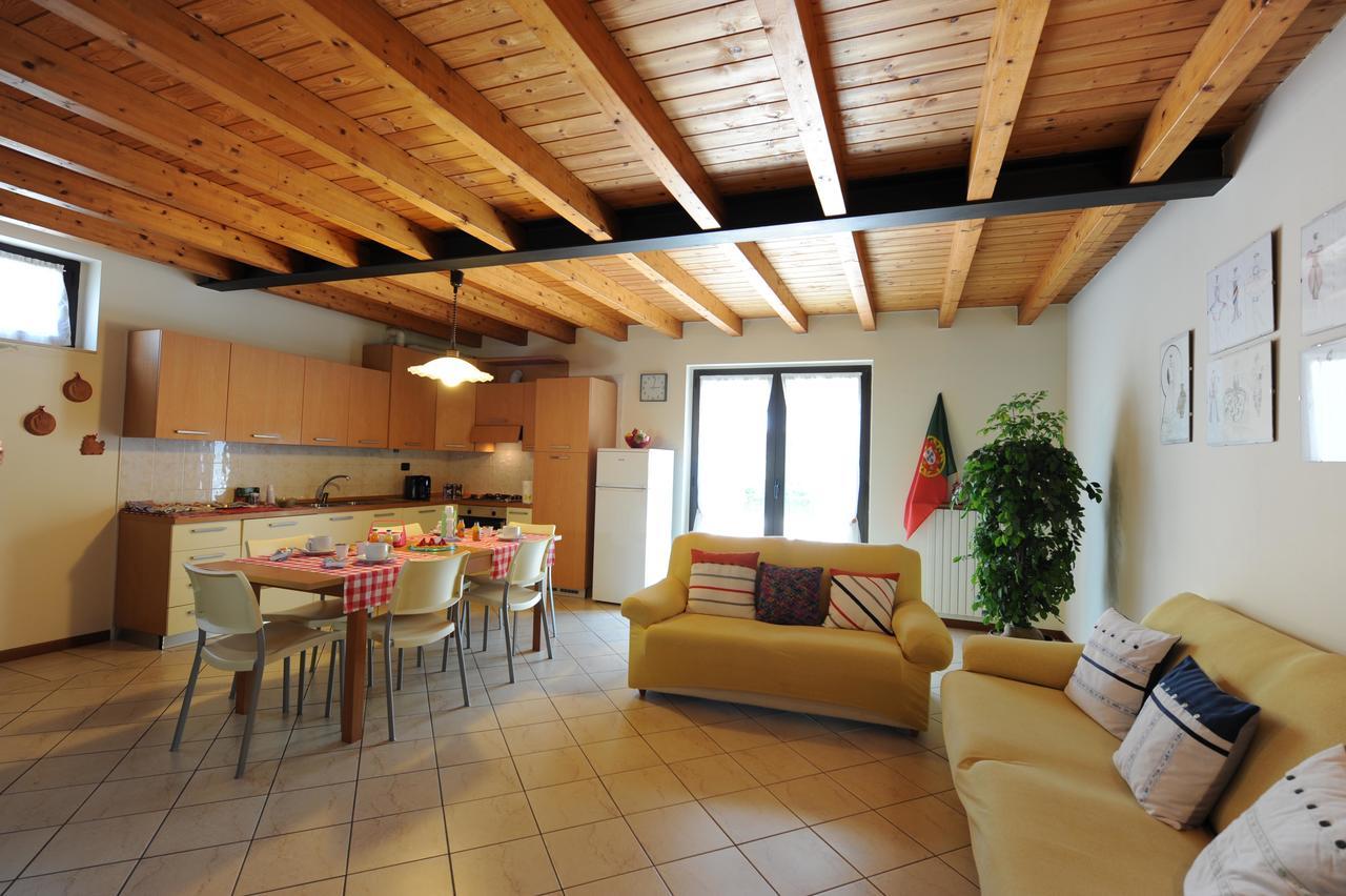 Hotel Casa Vacanze Dalmolin Valeggio sul Mincio Exterior foto